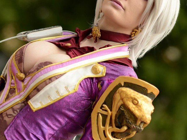 Cosplay de Ivy Valentine de Soul Calibur 1