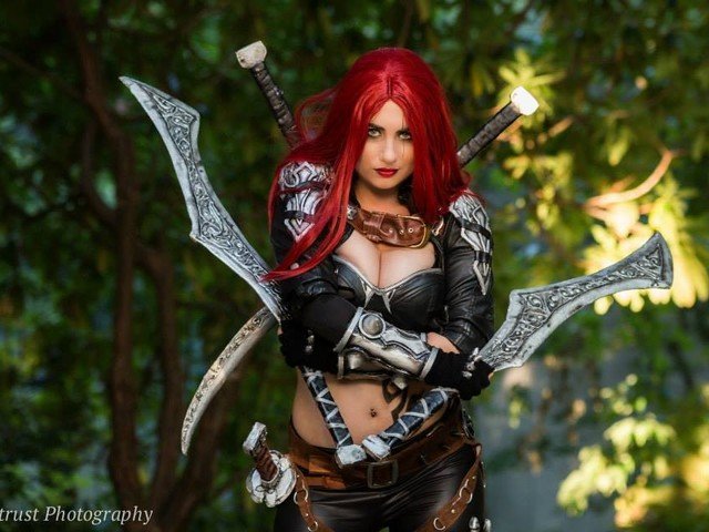 Cosplay de Katarina, la asesina pelirroja de League of Legends 3