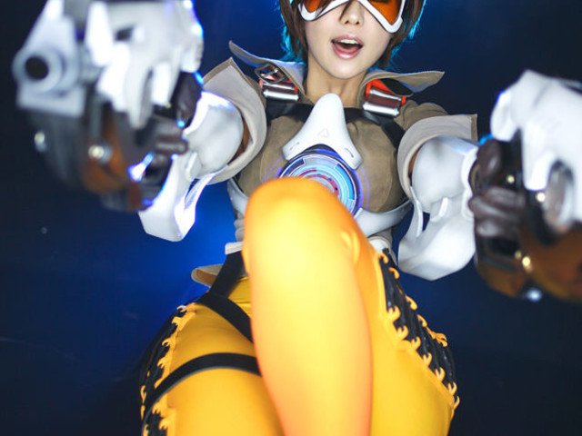 Cosplay de Tracer, la aventurera de Overwatch 1