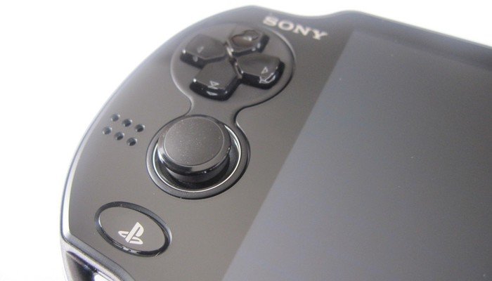 Desempaquetando e iniciando PS Vita por primera vez