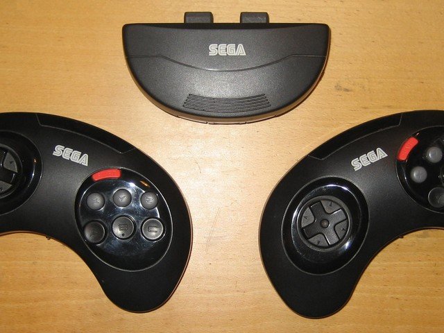 Los mandos inalámbricos de Mega Drive 1